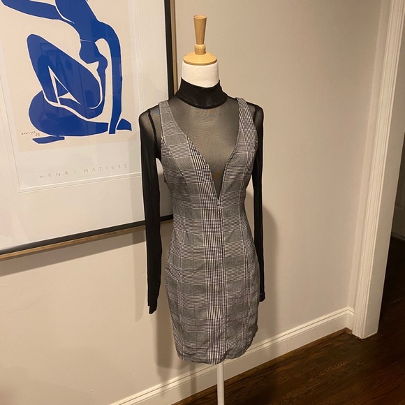 Forever 21 Dresses & Skirts - Plaid Fitted Mini Dress